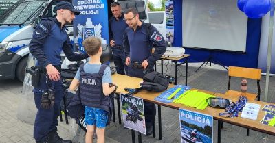 Policyjne stoisko na Dniach Powiatu Rypińskiego
